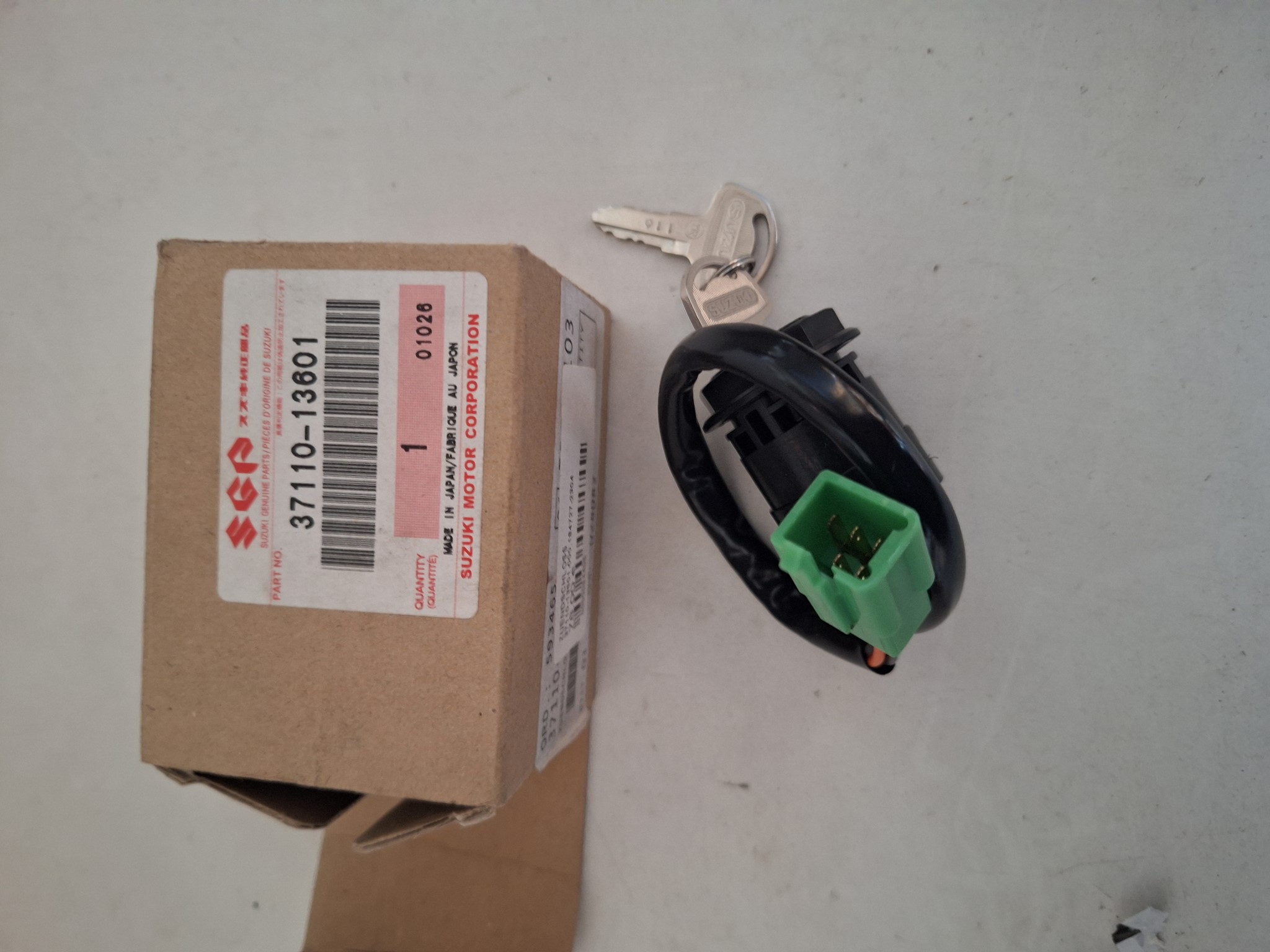 Picture of SUZUKI  ZUENDSCHLOSS  37110-13601